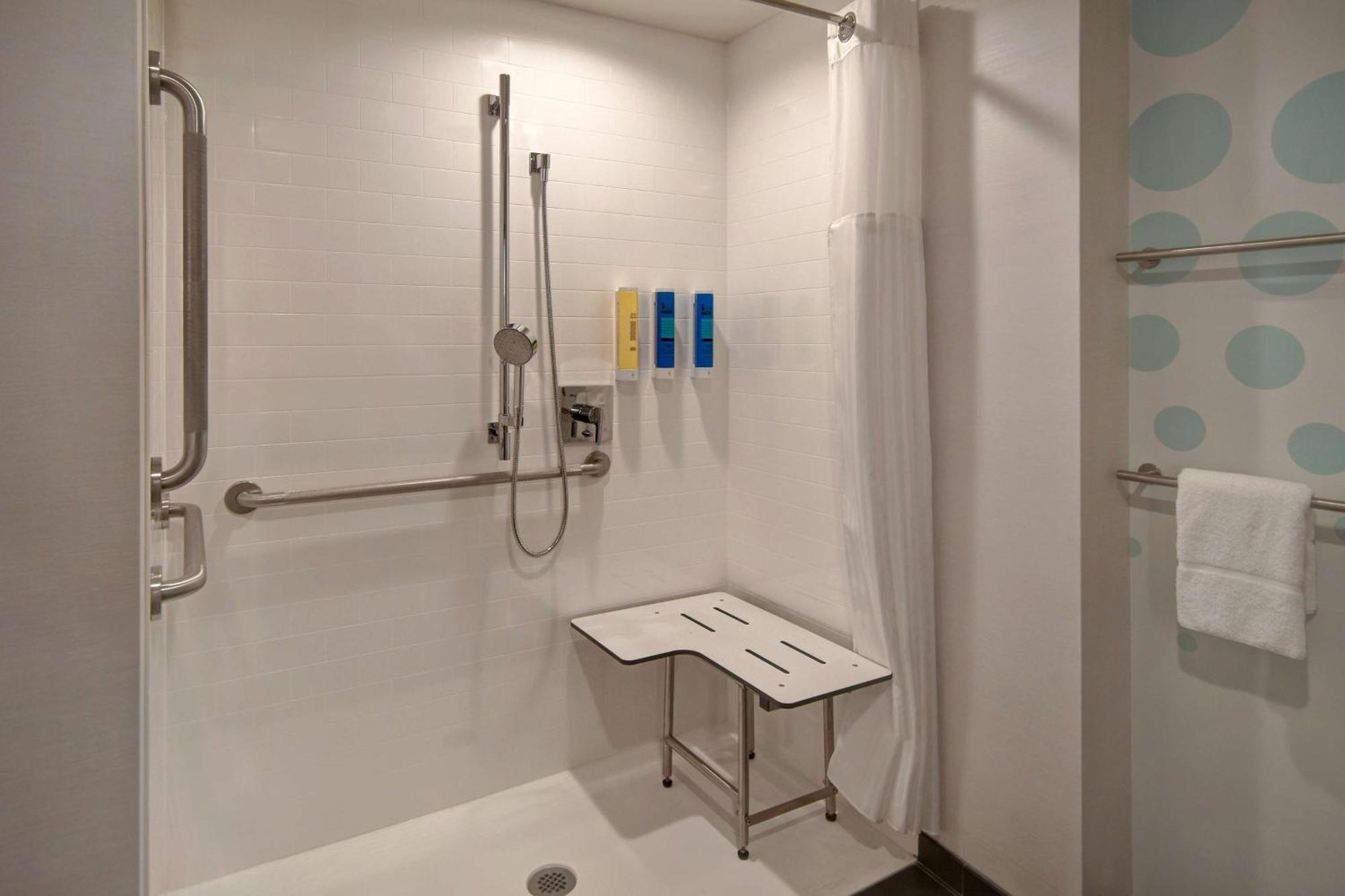 Tru By Hilton Concord, Nh Hotell Eksteriør bilde